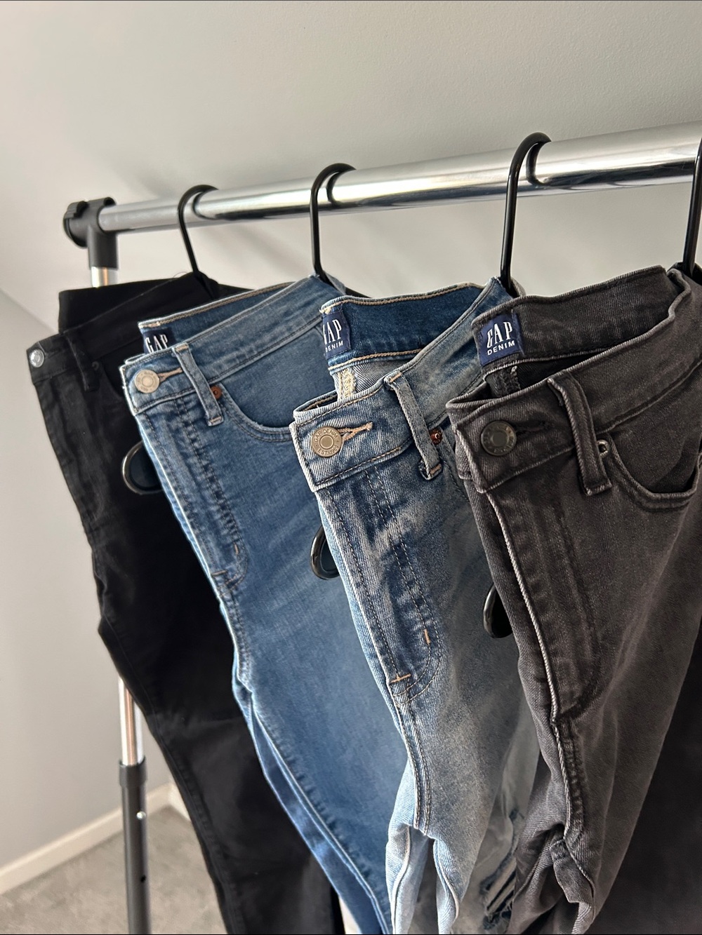 GAP Women’s Skinny Jeans 4 Pack — Black, Dark Gray, Medium Blue, Light Blue